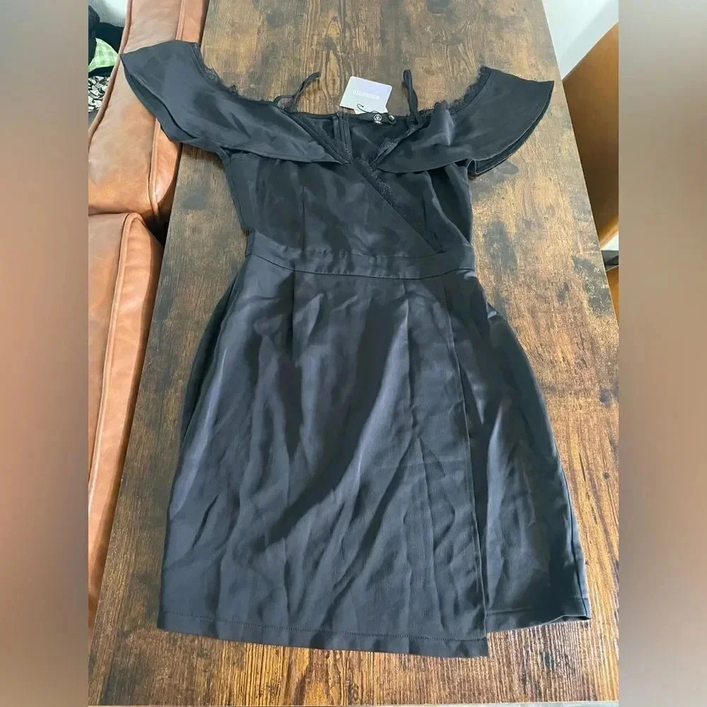 Misguided Off The Shoulder Dress With Lace Trim
Dress